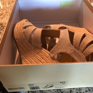 Michael Kors Wedges ✨✨✨